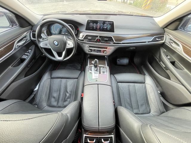 2016 BMW 730I 黑色 2.0 認證車 里程保證 實車實價 電動椅 環景系統  第4張相片