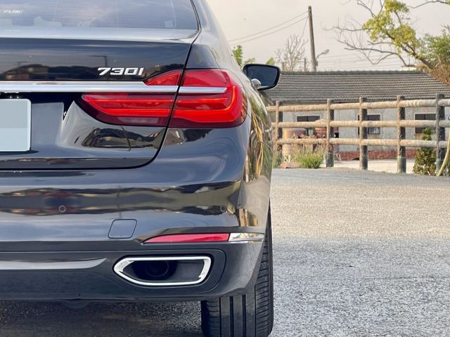 2016 BMW 730I 黑色 2.0 認證車 里程保證 實車實價 電動椅 環景系統  第17張相片