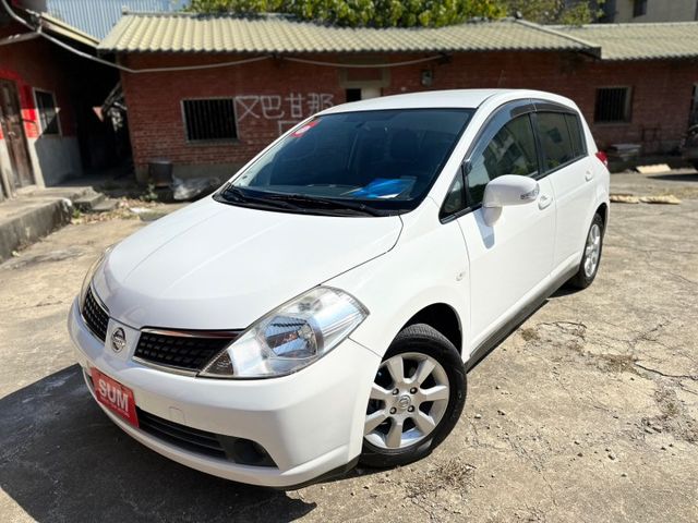 2012 日產 TIIDA 五門 白色 1.8L 認證車 里程保證 實車實價 倒車顯影 恆溫空調 定速巡航  第1張相片
