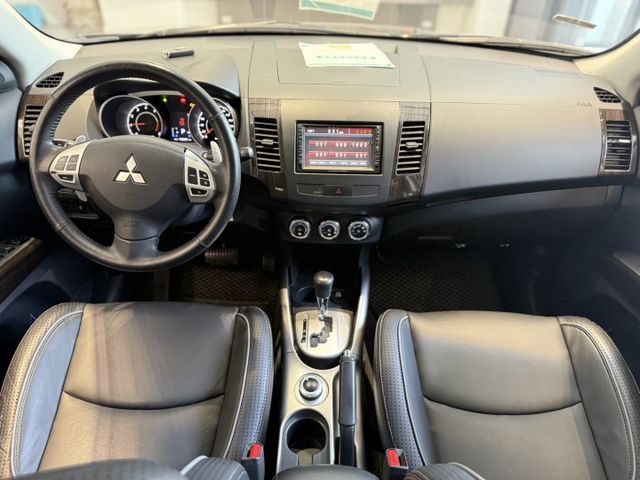 2013 奧蘭多 旗艦版 4WD 灰色2.4L 多功能方向盤 里程保證 實車實價  第10張相片