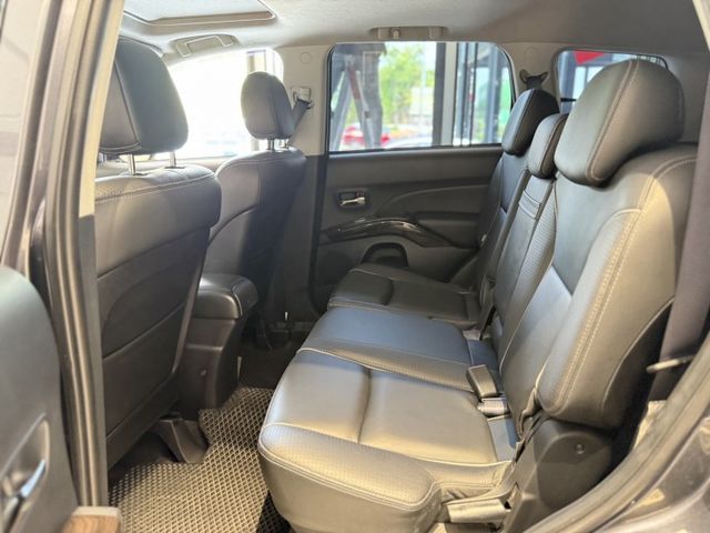 2013 奧蘭多 旗艦版 4WD 灰色2.4L 多功能方向盤 里程保證 實車實價  第13張相片