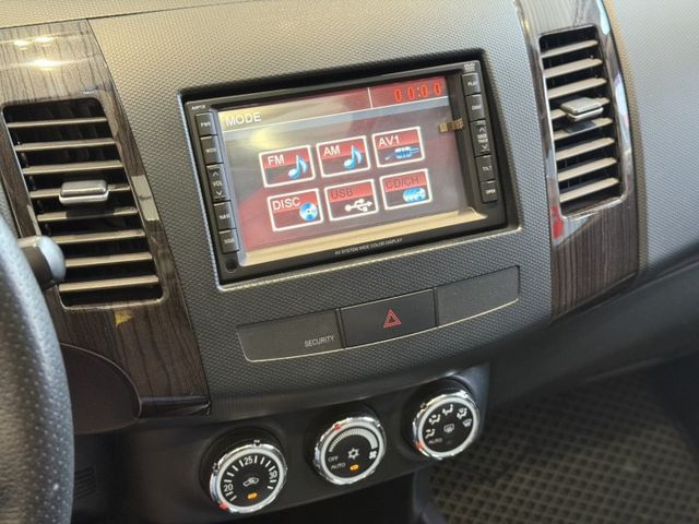 2013 奧蘭多 旗艦版 4WD 灰色2.4L 多功能方向盤 里程保證 實車實價  第16張相片