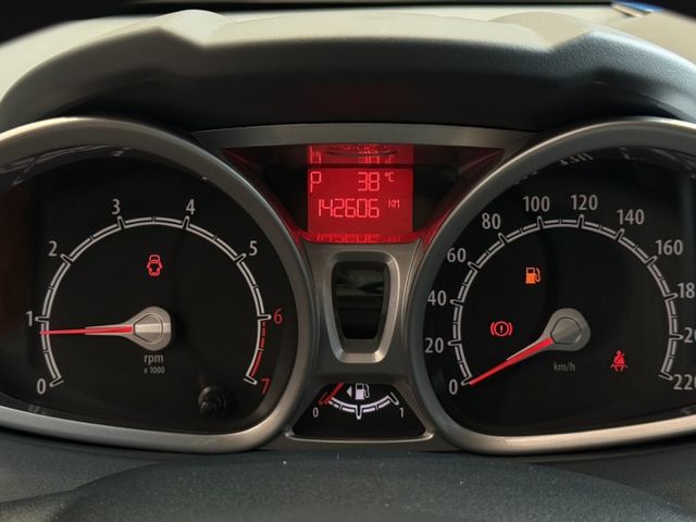 2013 福特 FIESTA 飛仕達 黑色 1.6 認證車 里程保證 實車實價 好車推薦  第8張相片