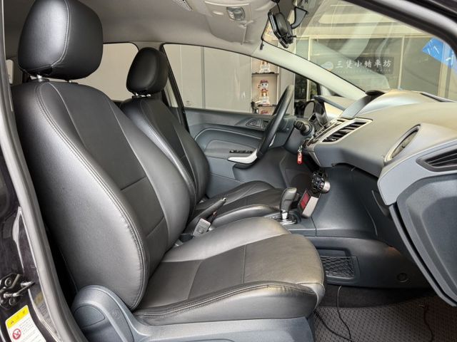 2013 福特 FIESTA 飛仕達 黑色 1.6 認證車 里程保證 實車實價 好車推薦  第12張相片