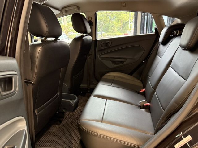 2013 福特 FIESTA 飛仕達 黑色 1.6 認證車 里程保證 實車實價 好車推薦  第13張相片