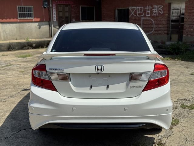 2014 本田 CIVIC 白色 1.8L 天窗 定速巡航 多功能方向盤 倒車顯影 里程保證 實車實價 歡迎試乘  第5張相片