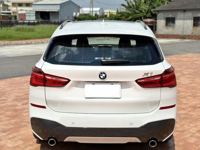 2016 BMW X1 sdrive 20i 白色 2.0 認證車 里程保證 實車實價 天窗 倒車顯影  第18張相片