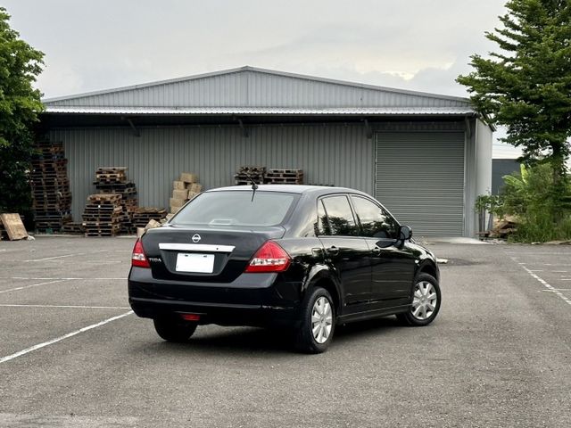 2014 日產 Tiida 黑色 1.6 四門 傳奇版 認證車 里程保證 實車實價 好車推薦  第12張相片