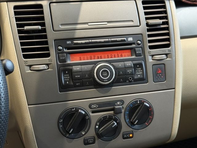 2014 日產 Tiida 黑色 1.6 四門 傳奇版 認證車 里程保證 實車實價 好車推薦  第16張相片