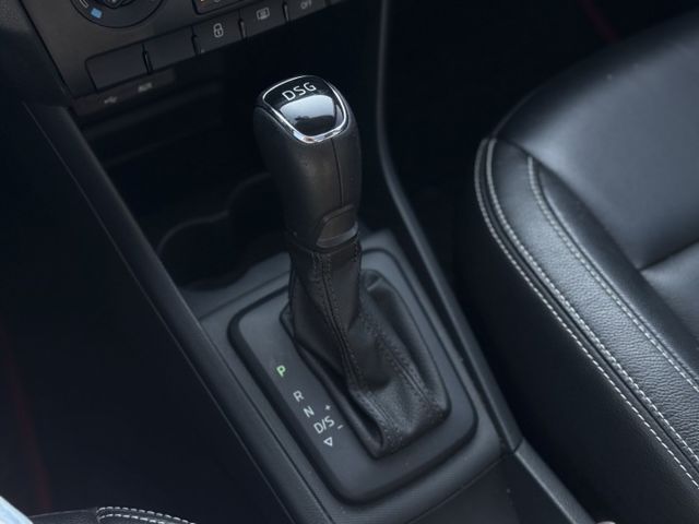 2017年型式 SKODA RAPID Spaceback 藍色 柴油1.4 認證車 里程保證 天窗 定速巡航 感應頭燈  第17張相片