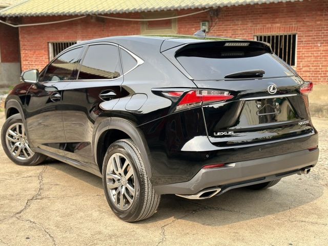 2016年 NX200T 豪華版 里程保證 原鈑件  可全額貸款 一年保固  歡迎試乘  第4張相片
