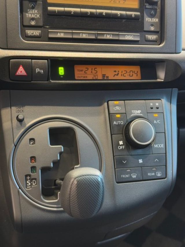 2012出廠 WISH  里程僅跑9萬 原鈑件  非營業車 實車在店 可全貸 歡迎試乘  第11張相片