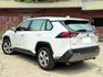 20出廠 RAV-4 油電旗艦版  原鈑件 有環景、電尾門、盲點 實車在店 可全額貸 歡迎試乘  第4張縮圖
