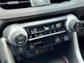 20出廠 RAV-4 油電旗艦版  原鈑件 有環景、電尾門、盲點 實車在店 可全額貸 歡迎試乘  第20張縮圖