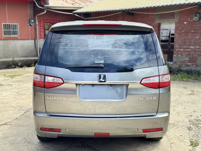 12年出廠 M7  七人座  一年兩萬公里保固  實車在店 可全額貸款 實車在店 歡迎試乘  第5張相片