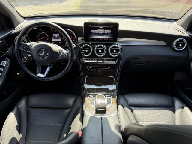 2018出廠 GLC300 4MATIC 原鈑件 全景天窗 盲點 一年兩萬公里保固  實車在店 歡迎試乘  第10張相片