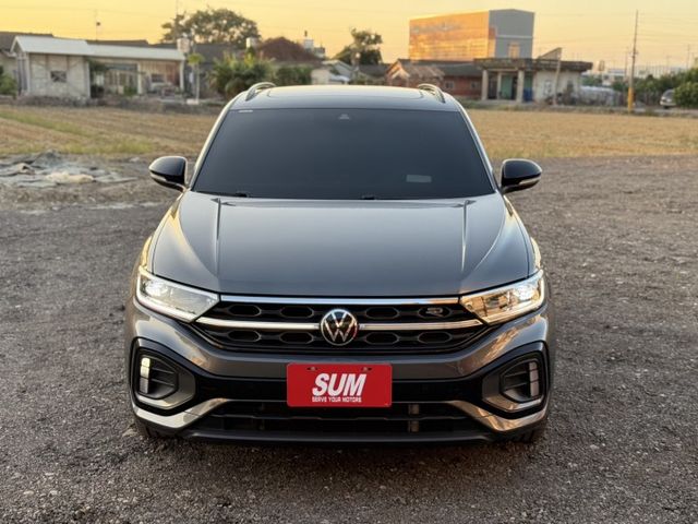 2022出廠 330TSI R-LINE 原鈑件 全景天窗 里程保證 實車在店 歡迎試乘  第2張相片