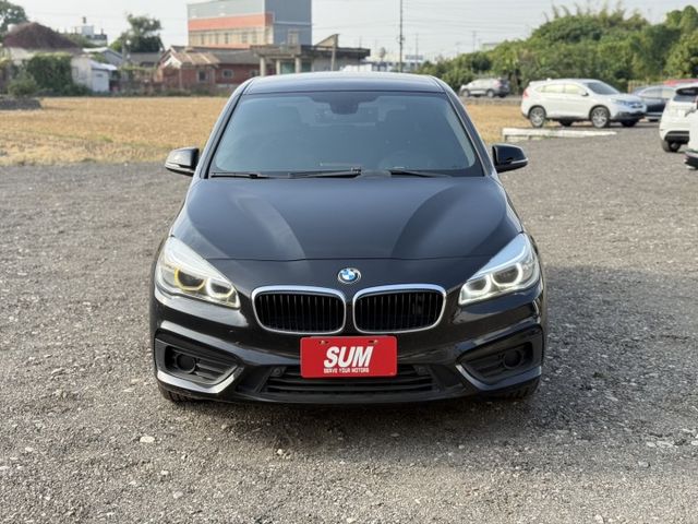 2015年出廠 218I AT 原鈑件 里程保證 實車實價 可貸款 歡迎試乘  第2張相片