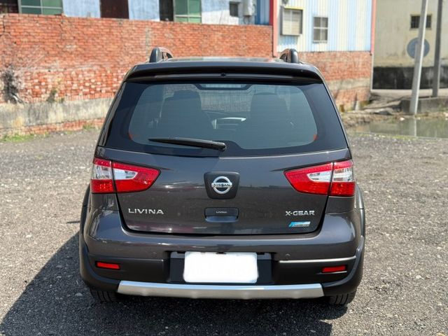 2015年出廠 LIVINA 旗艦版 I-KEY 恆溫 里程保證 原鈑件 實車實價 可貸款 歡迎試乘  第5張相片