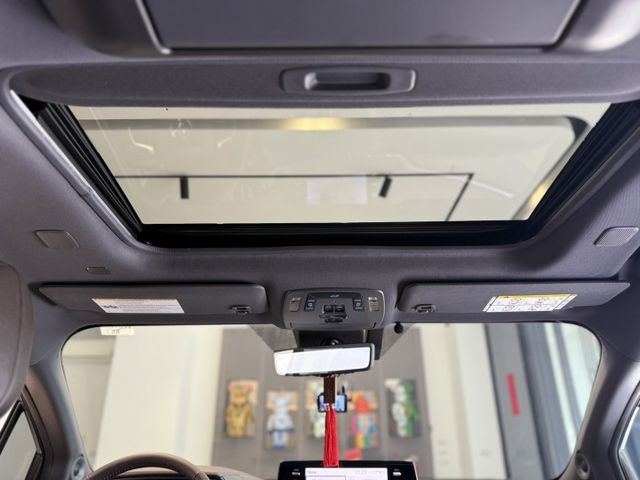 2021年出廠  SIENNA AWD鉑金版 里程僅2萬 原鈑件 美規外匯 實車實價 可貸款 歡迎試乘  第15張相片