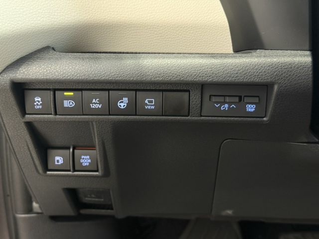 2021年出廠  SIENNA AWD鉑金版 里程僅2萬 原鈑件 美規外匯 實車實價 可貸款 歡迎試乘  第18張相片