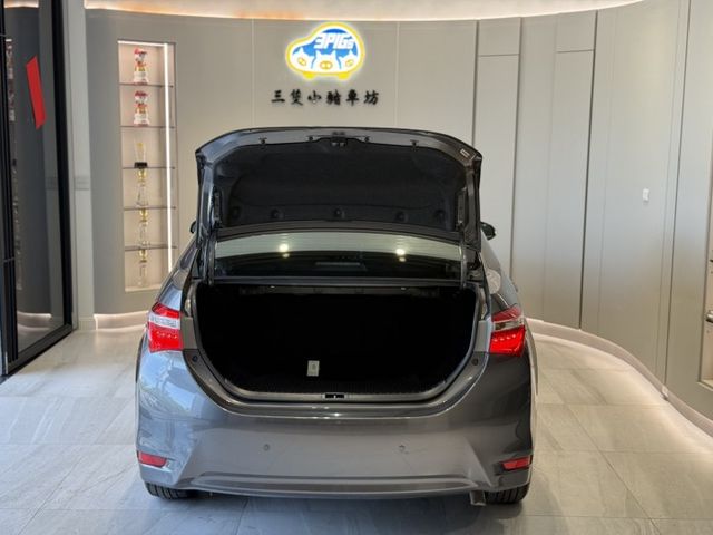 2014年出廠 尊爵版 認證車 有天窗 免鑰匙 電動椅 實車在店 可貸款 歡迎試乘  第7張相片