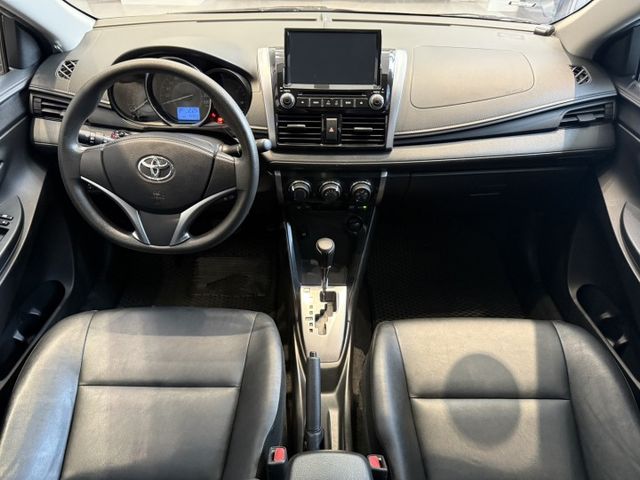 2015出廠 VIOS 經典版 里程僅跑7萬 認證車 一年保固 實車實價 可貸款 歡迎試乘  第10張相片