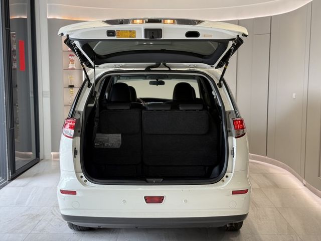 2013出廠 PREVIA 2.4豪華版 里程僅5萬 雙電滑門 電尾門 雙天窗 實車實價 可貸款 歡迎試乘  第7張相片