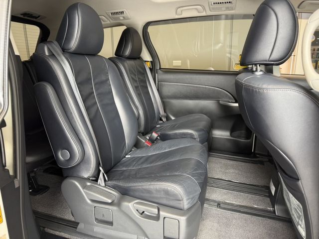 2013出廠 PREVIA 2.4豪華版 里程僅5萬 雙電滑門 電尾門 雙天窗 實車實價 可貸款 歡迎試乘  第14張相片