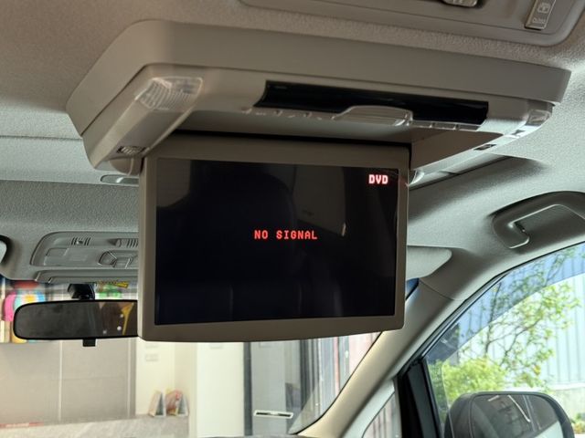 2013出廠 PREVIA 2.4豪華版 里程僅5萬 雙電滑門 電尾門 雙天窗 實車實價 可貸款 歡迎試乘  第17張相片