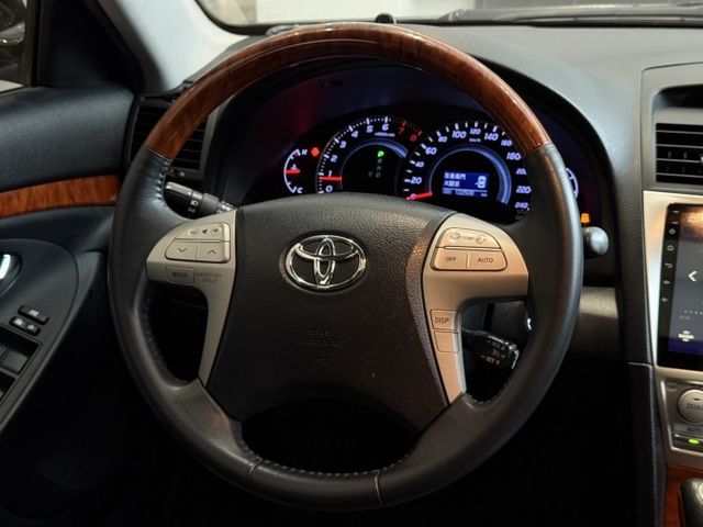 2010年出廠 CAMRY2.4G尊貴版 里程僅跑12萬 原鈑件 8核心安卓機 實車實價 可貸款 歡迎試乘  第8張相片