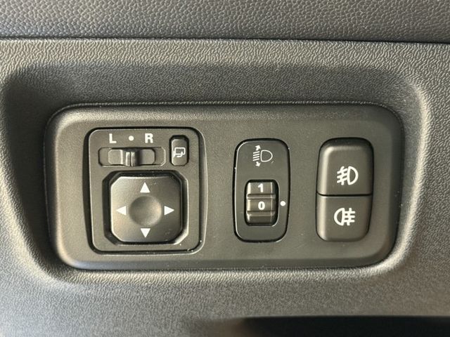 2022年出廠 輕鬆型 I-KEY 電尾門 360環景 原鈑件 實車實價 可貸款 歡迎試乘  第18張相片
