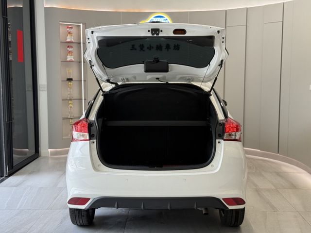 2023年出廠 YARIS 經典版 里程3萬 原鈑件 CARPLAY投影 實車實價 可貸款 歡迎試乘  第7張相片