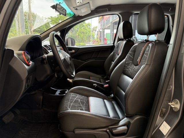 2016出廠 X-SPORT跨界豪華版 里程8萬 免鑰匙啟動 認證車 一年兩萬公里保固 實車實價 歡迎試乘  第11張相片