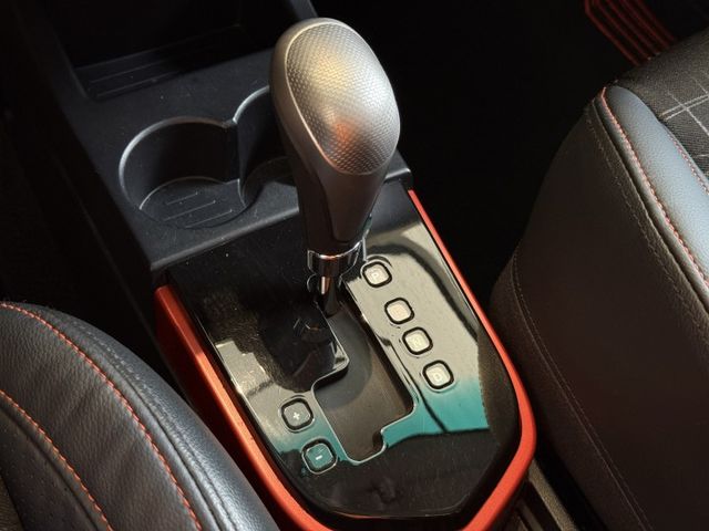 2016出廠 X-SPORT跨界豪華版 里程8萬 免鑰匙啟動 認證車 一年兩萬公里保固 實車實價 歡迎試乘  第16張相片