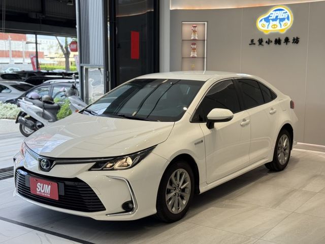 2020出廠 油電ALTIS 尊爵版 ACC跟車 盲點偵測 數位儀表 里程保證 認證車 實車實價 歡迎試乘  第3張相片