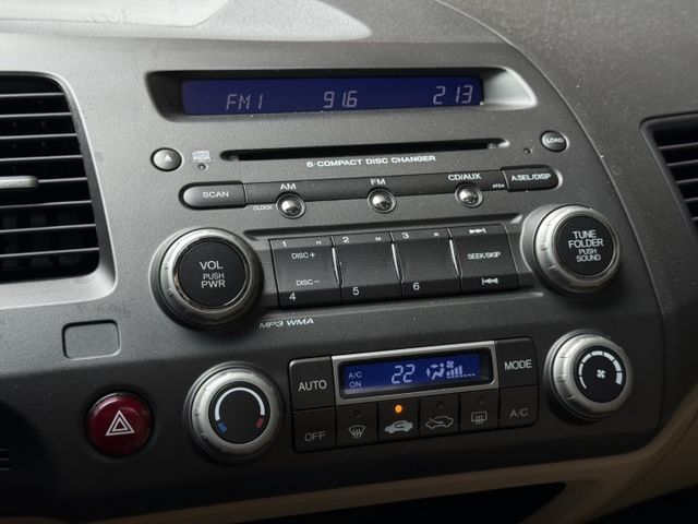 2006年出廠 CIVIC 里程僅跑9萬 認證車有天窗 實車實價 歡迎預約賞車 可貸款  第14張相片