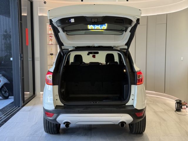 2018年 KUGA 2.0旗艦AWD版 全景天窗 盲點 ACCE跟車 里程僅跑7萬 原鈑件 實車實價 歡迎試乘  第7張相片