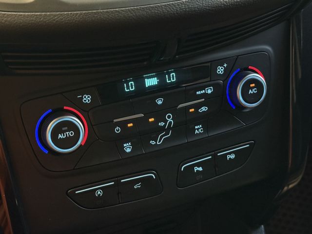 2018年 KUGA 2.0旗艦AWD版 全景天窗 盲點 ACCE跟車 里程僅跑7萬 原鈑件 實車實價 歡迎試乘  第20張相片