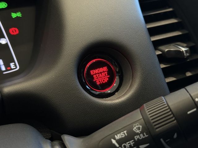 2022年出廠 汽油FIT  里程6萬 原鈑件 原廠保養紀錄 保固兩年 實車實價 歡迎試乘  第15張相片