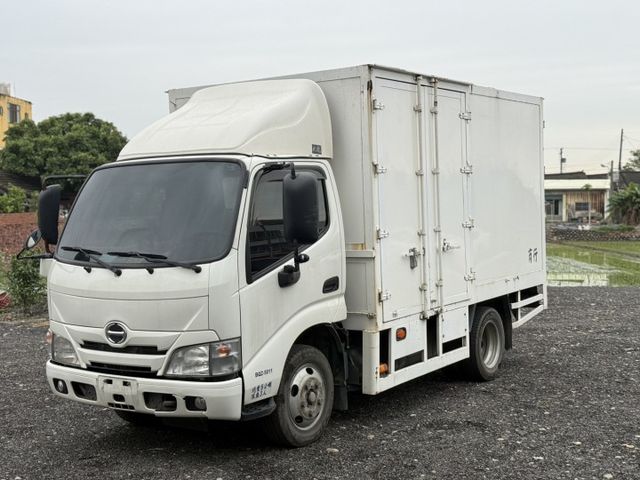 2021出廠 HINO300 廂式 低里程僅跑8萬 原鈑件 5頓載重 實車在店 歡迎試乘  第3張相片