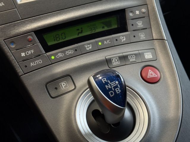 2015年 PRIUS 低里程僅跑9萬 原鈑件 認證車 實車實價 歡迎試乘  第15張相片