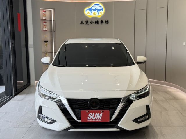 2022年出廠 尊爵智駕版 里程僅1萬公里 原鈑件 免鑰匙 環景 CARPLAY 實車實價 可貸款 歡迎試乘  第1張相片