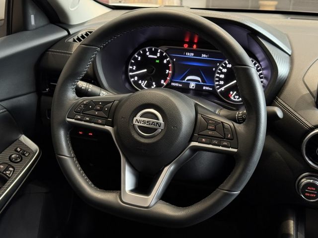 2022年出廠 尊爵智駕版 里程僅1萬公里 原鈑件 免鑰匙 環景 CARPLAY 實車實價 可貸款 歡迎試乘  第9張相片