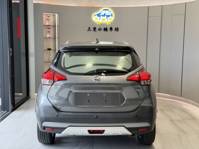 2020出廠 智型旗艦版 里程3萬公里 原鈑件 免鑰匙 防碰撞煞停 環景 CARPLAY 實車實價 歡迎試乘  第2張相片