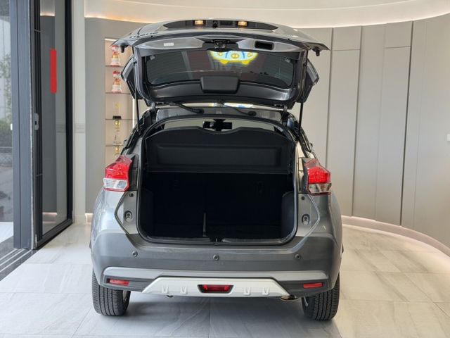 2020出廠 智型旗艦版 里程3萬公里 原鈑件 免鑰匙 防碰撞煞停 環景 CARPLAY 實車實價 歡迎試乘  第7張相片