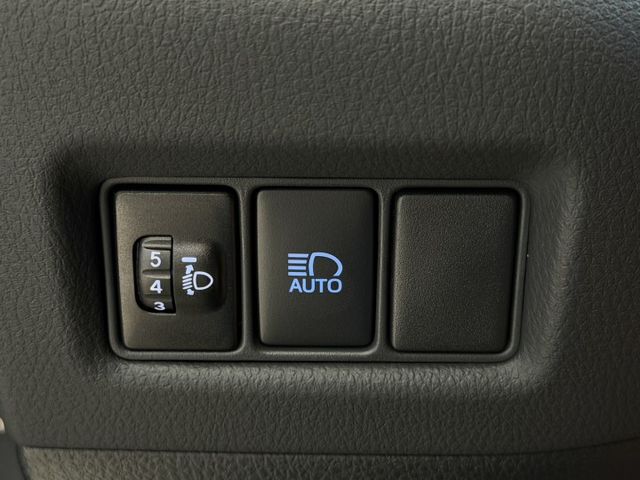 2020年出廠 豪華版 超低稅金 省油小鋼炮 有跟車系統 實車實價 歡迎試乘  第19張相片