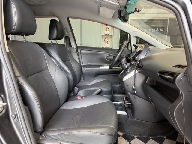 2010年出廠 頂配 有電動椅 免鑰匙 安卓機 里程保證 非計程車 實車實價 歡迎試乘  第12張相片