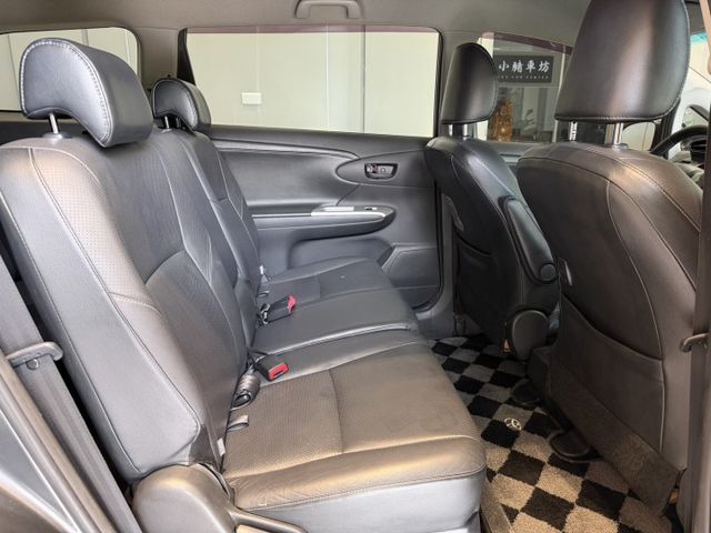 2010年出廠 頂配 有電動椅 免鑰匙 安卓機 里程保證 非計程車 實車實價 歡迎試乘  第14張相片