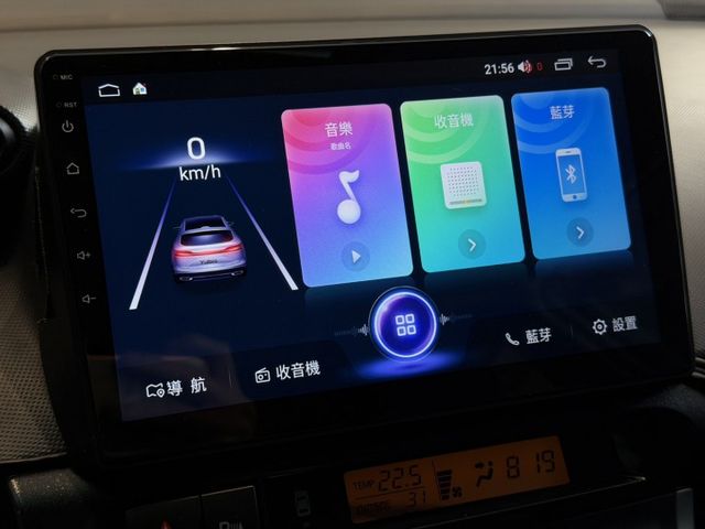 2010年出廠 頂配 有電動椅 免鑰匙 安卓機 里程保證 非計程車 實車實價 歡迎試乘  第16張相片